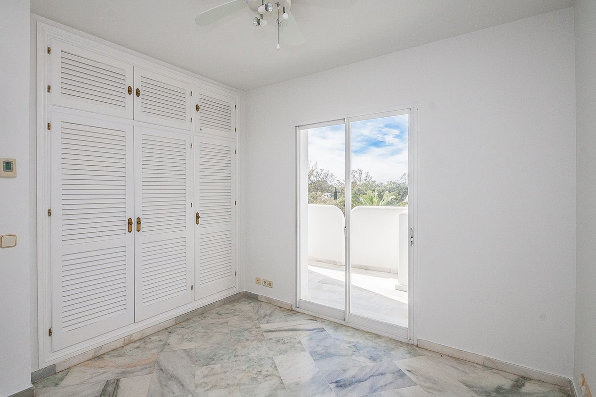 Appartement te koop in Elviria | 2 slaapkamers H5347222