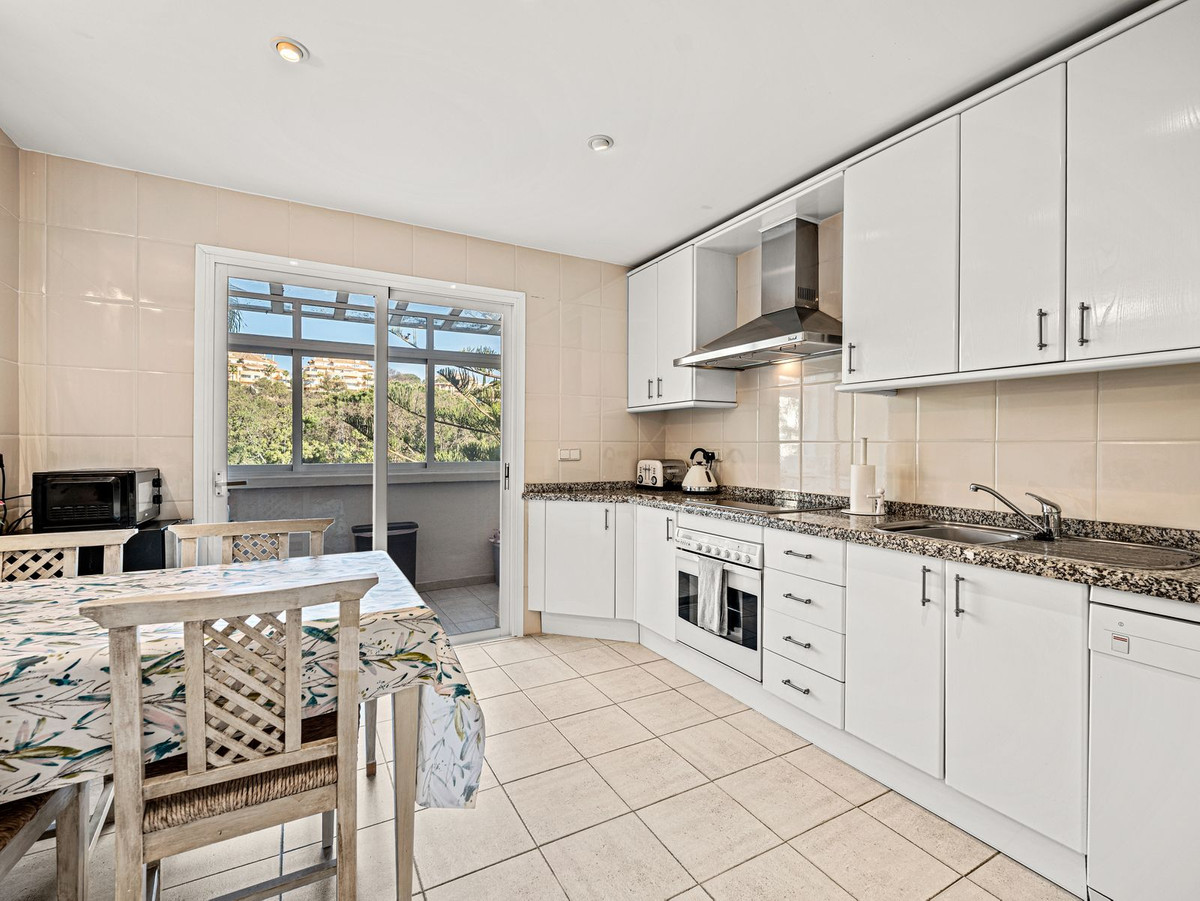 Appartement te koop in Elviria | 3 slaapkamers H5348806