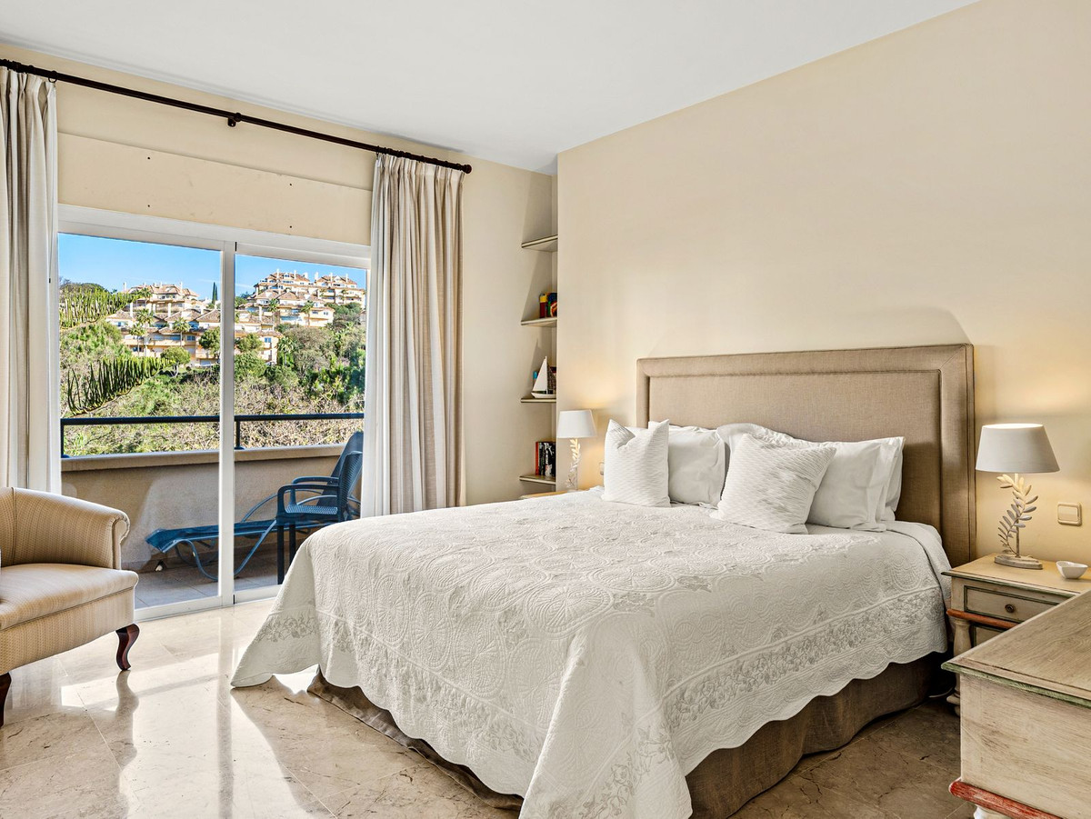 Appartement te koop in Elviria | 3 slaapkamers H5348806