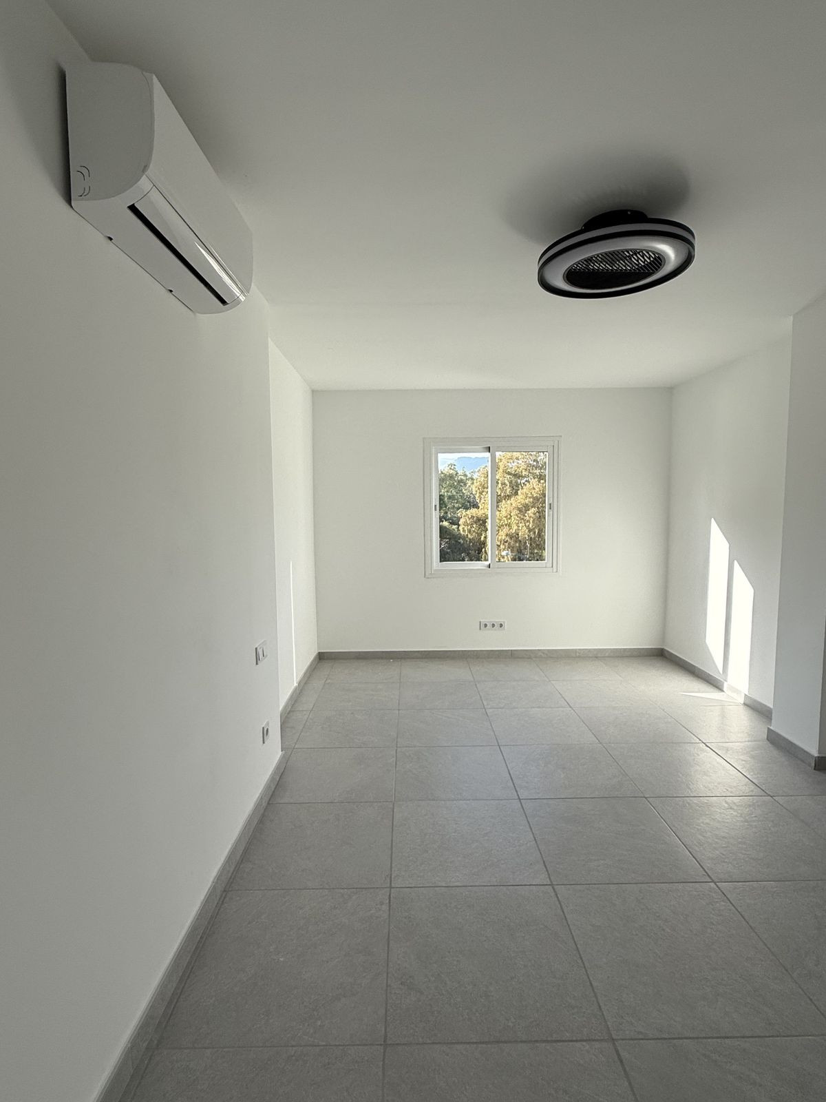 Penthouse Duplex te koop in Elviria | 3 slaapkamers H5351002