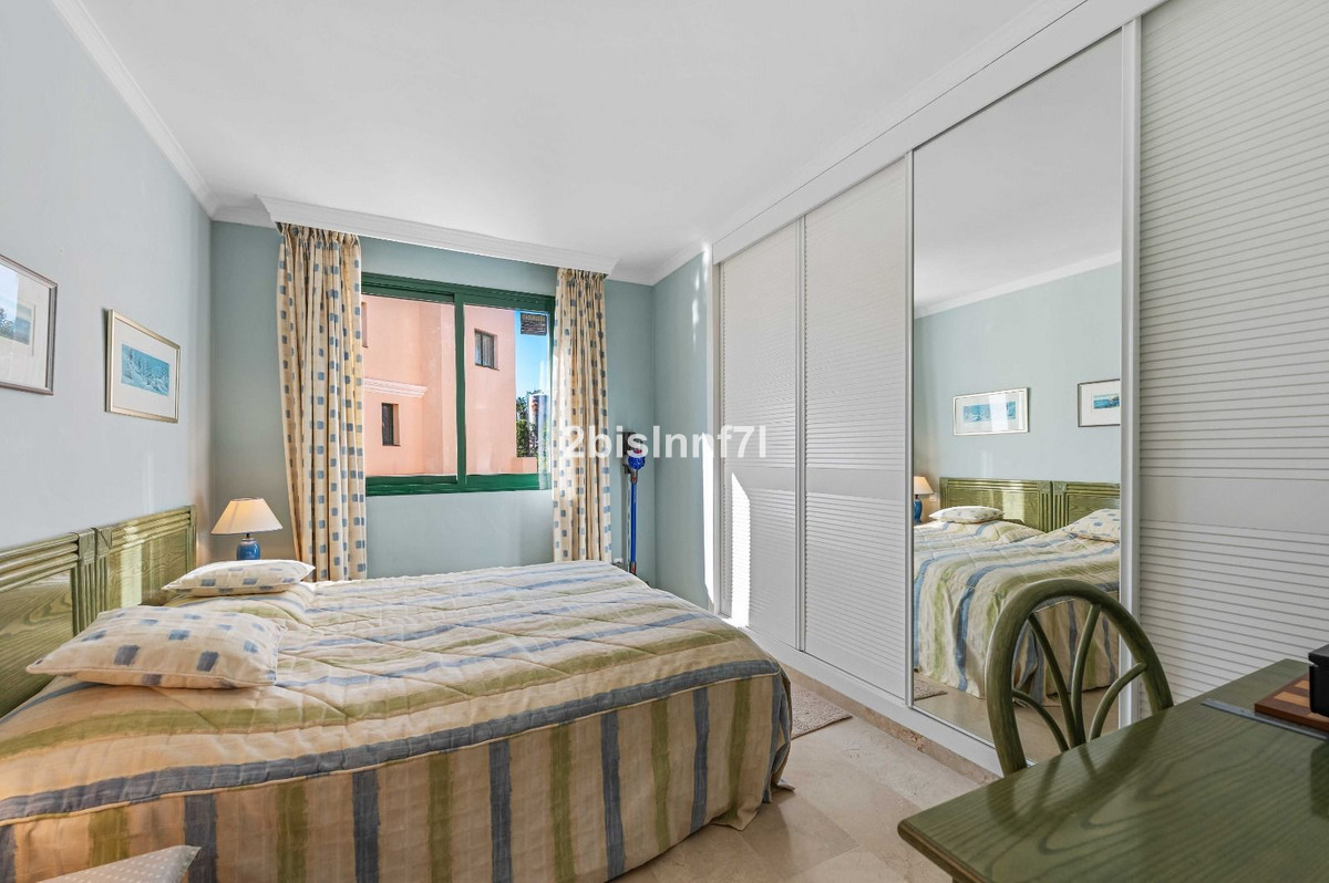 Appartement te koop in Elviria | 3 slaapkamers H5354098