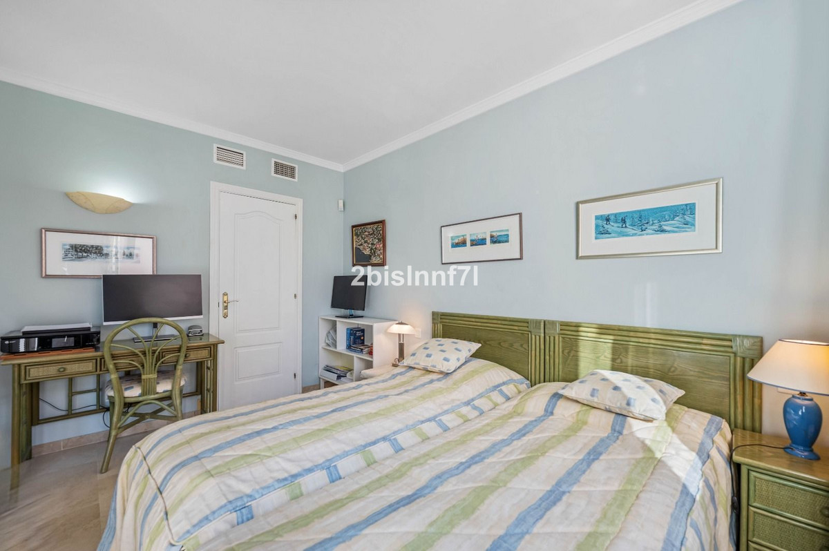 Appartement te koop in Elviria | 3 slaapkamers H5354098