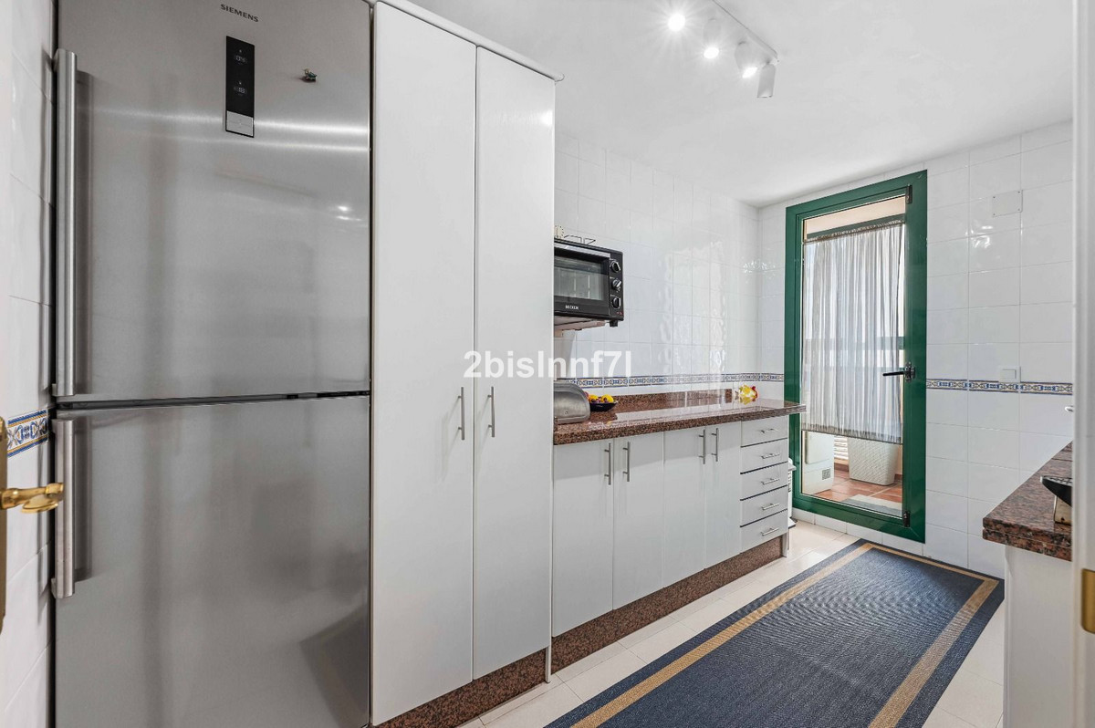 Appartement te koop in Elviria | 3 slaapkamers H5354098