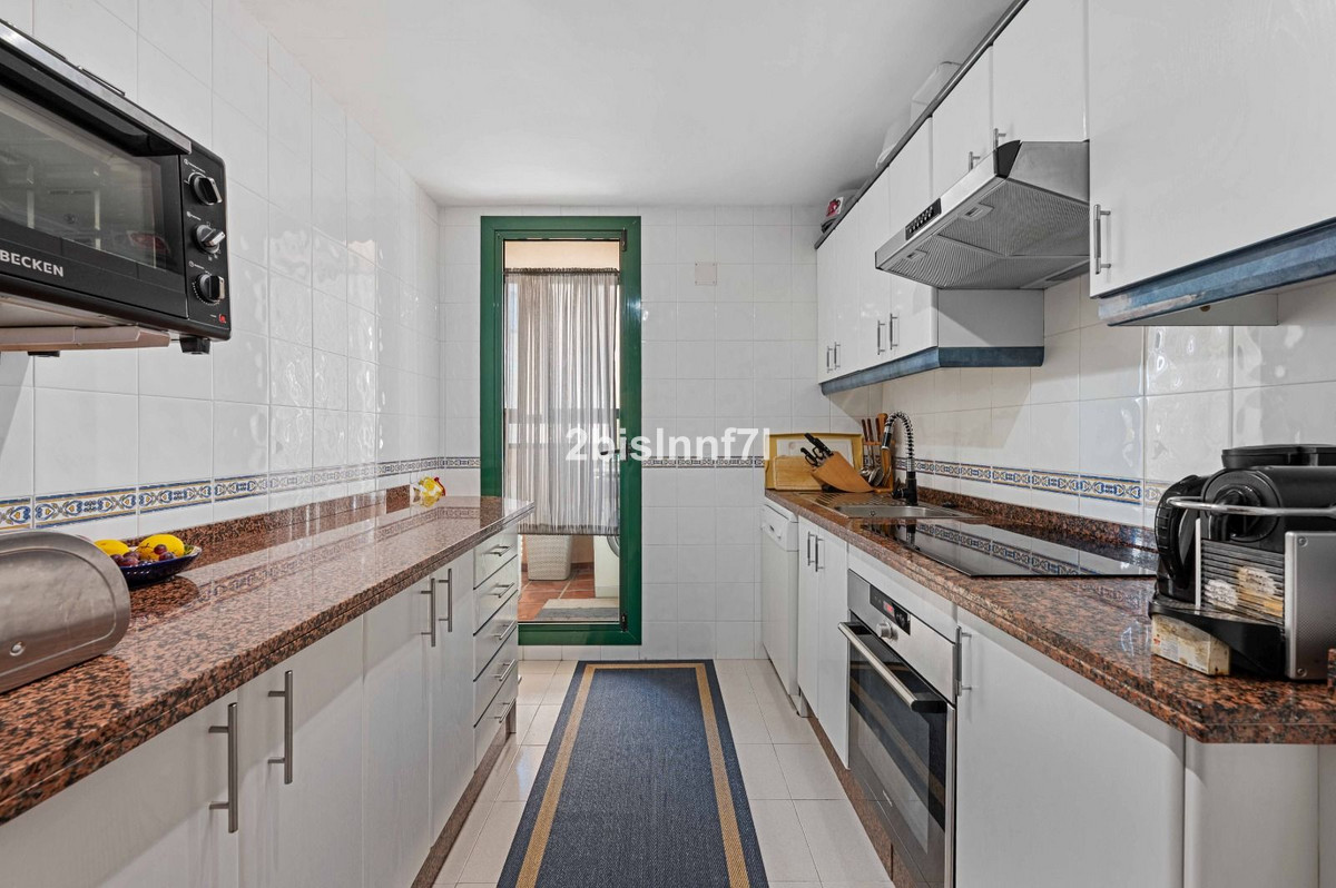 Appartement te koop in Elviria | 3 slaapkamers H5354098