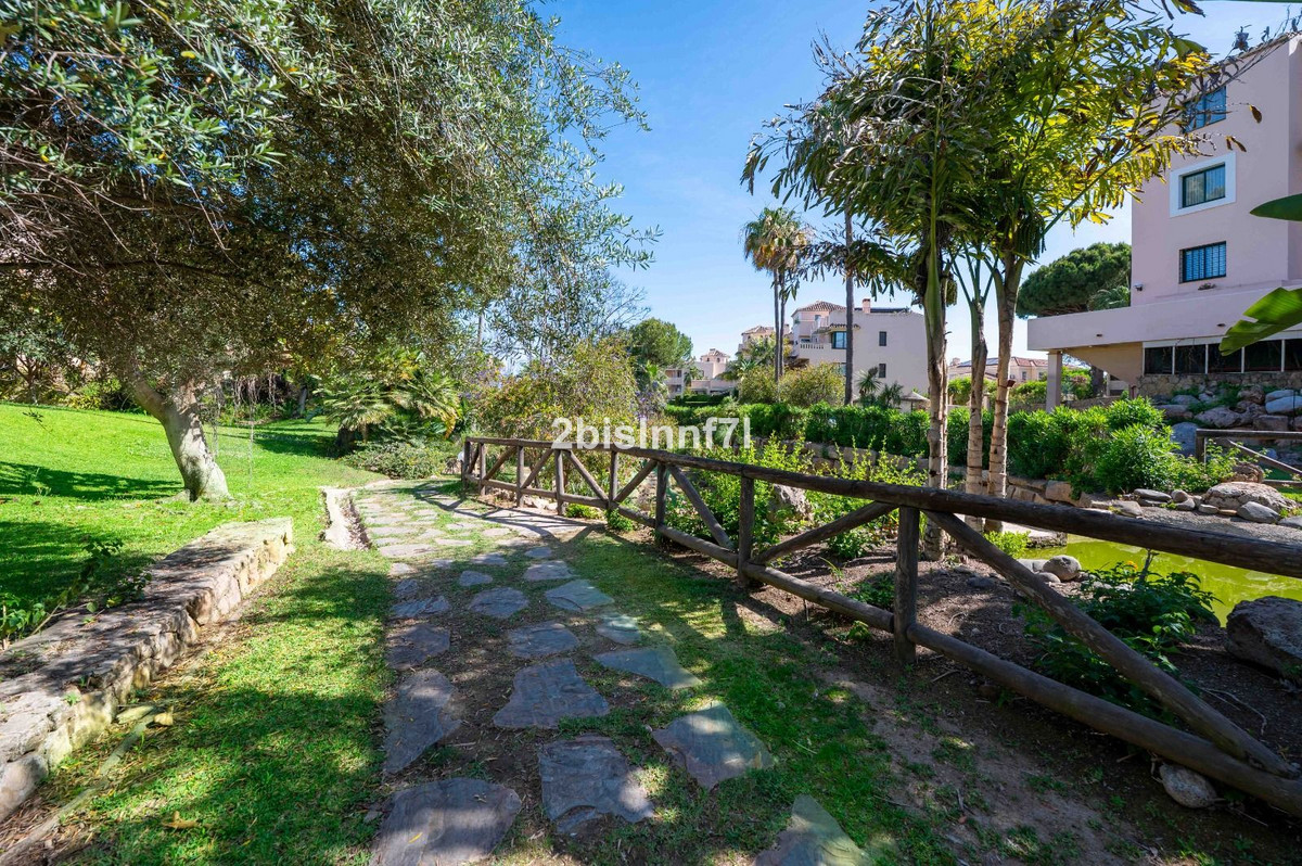 Appartement te koop in Elviria | 3 slaapkamers H5354098