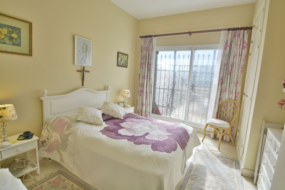 Appartement te koop in Elviria | 2 slaapkamers H5359123
