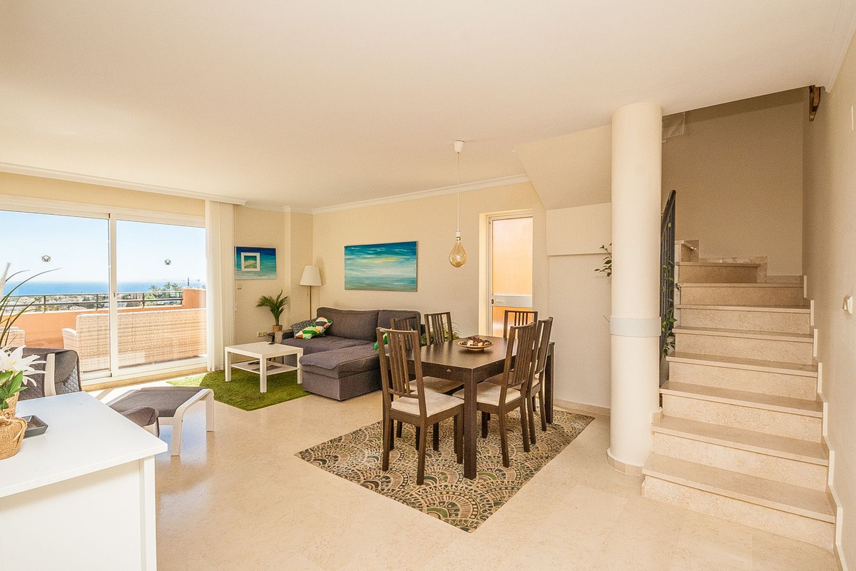 Penthouse te koop in Elviria | 2 slaapkamers H5361754