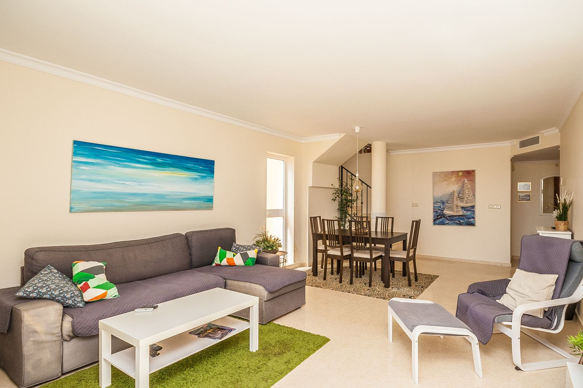 Penthouse te koop in Elviria | 2 slaapkamers H5361754