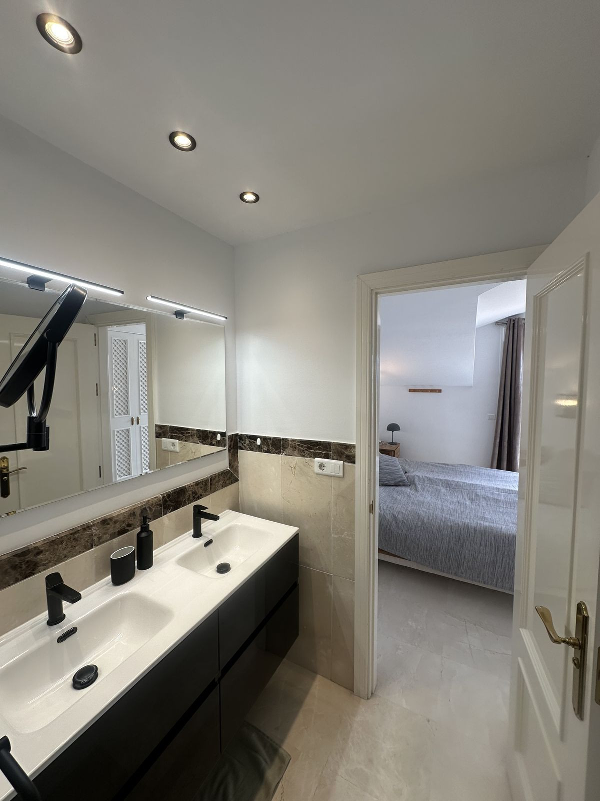 Appartement te koop in Elviria | 3 slaapkamers H5365231