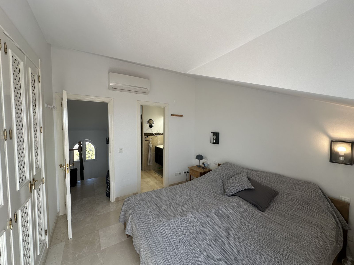 Appartement te koop in Elviria | 3 slaapkamers H5365231