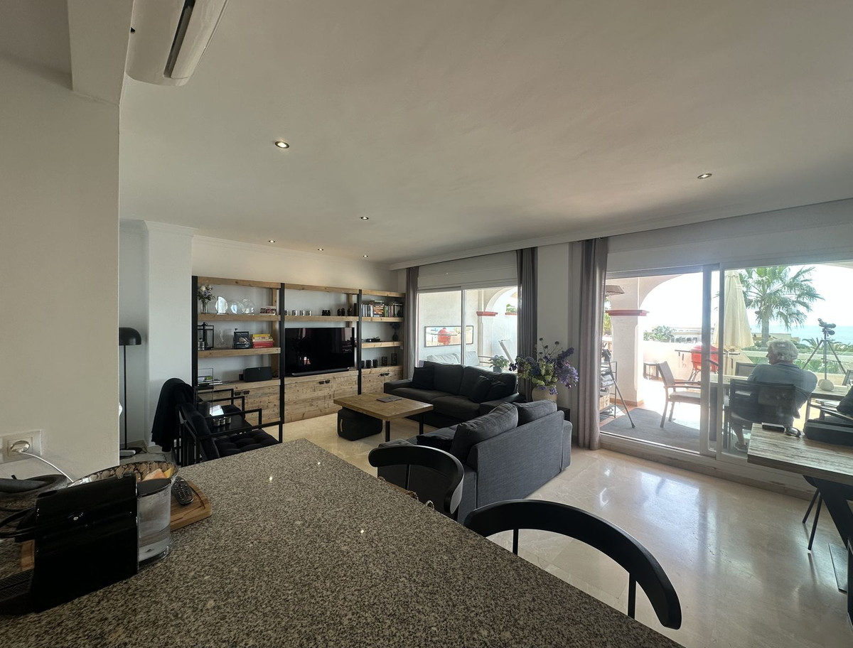 Appartement te koop in Elviria | 3 slaapkamers H5365231