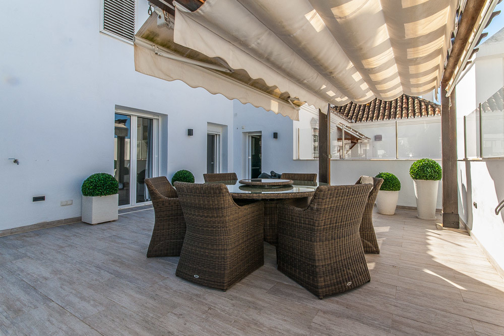 Penthouse te koop in Elviria | 4 slaapkamers H5366002