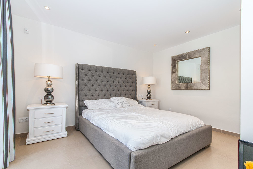 Penthouse te koop in Elviria | 4 slaapkamers H5366002