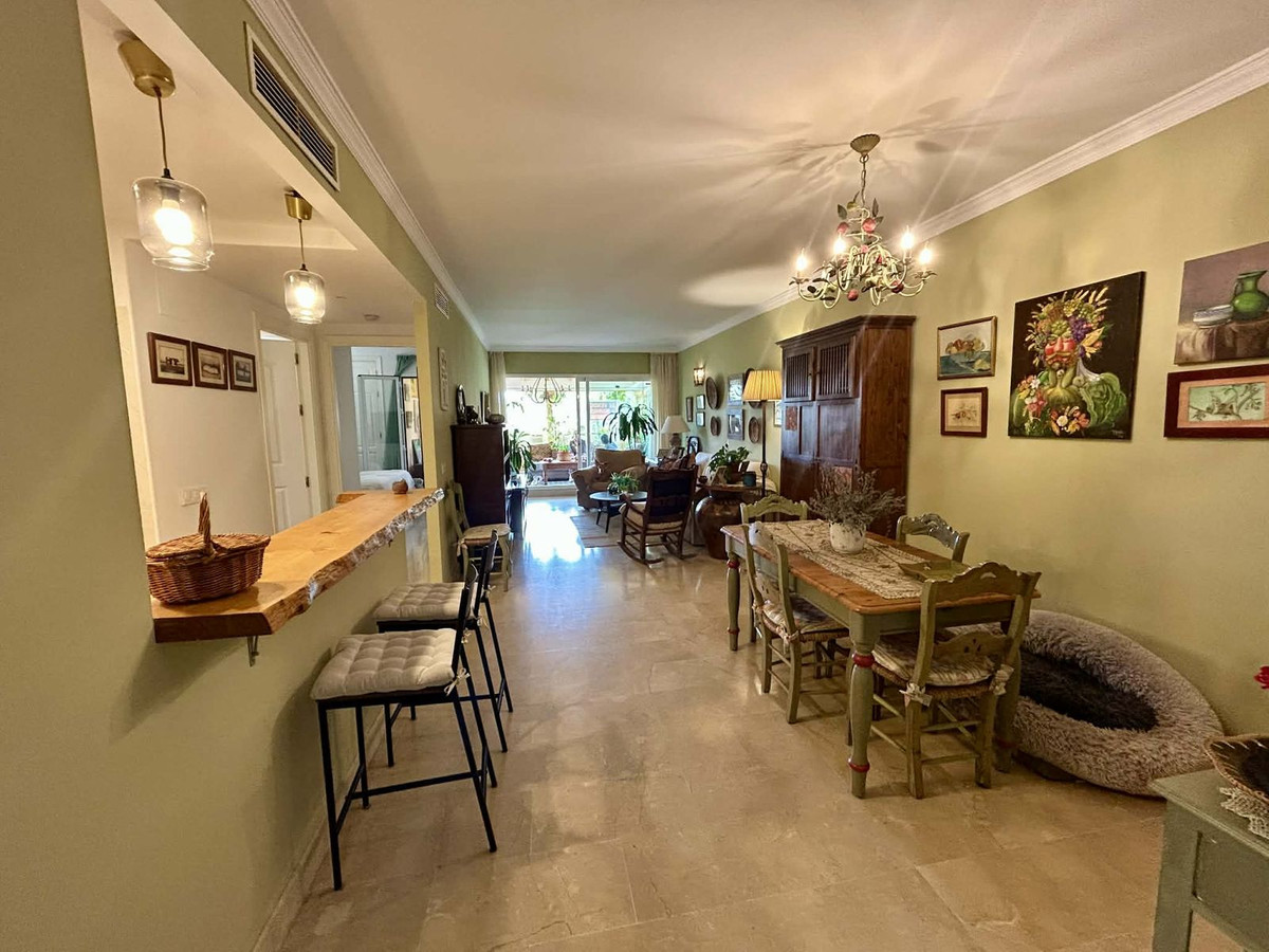 Appartement te koop in Elviria | 2 slaapkamers H5367124