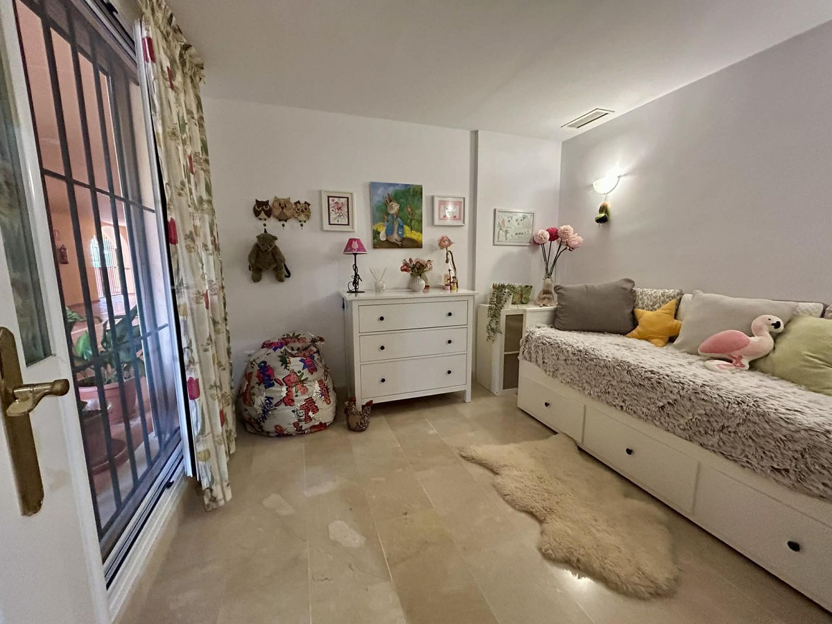 Appartement te koop in Elviria | 2 slaapkamers H5367124