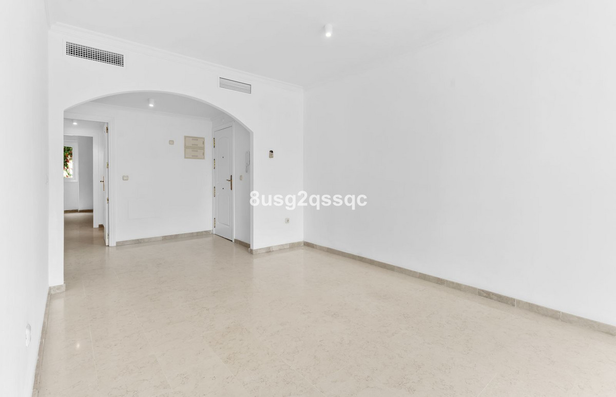 Appartement te koop in Elviria | 3 slaapkamers H5378707