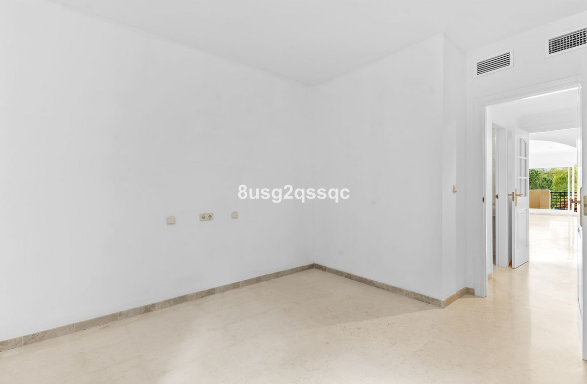 Appartement te koop in Elviria | 3 slaapkamers H5378707