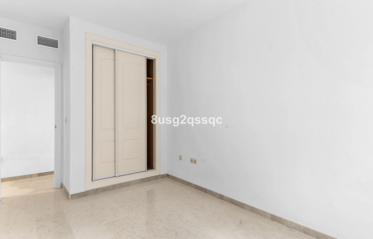 Appartement te koop in Elviria | 3 slaapkamers H5378707