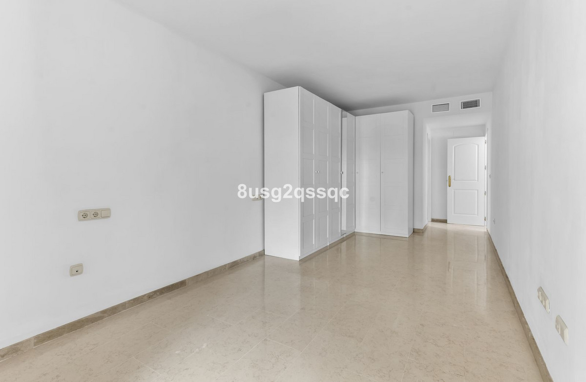 Appartement te koop in Elviria | 3 slaapkamers H5378707