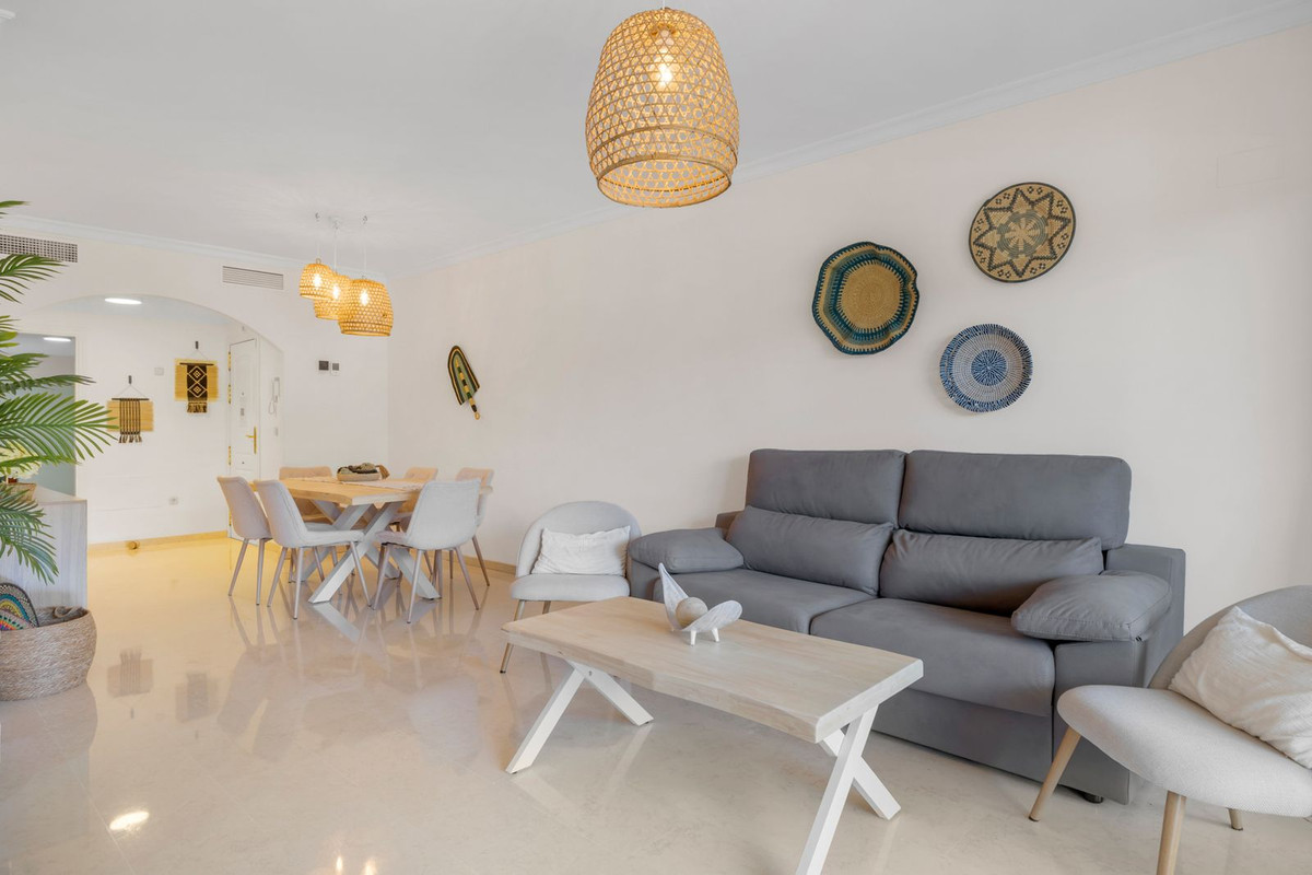 Appartement te koop in Elviria | 2 slaapkamers H5379007