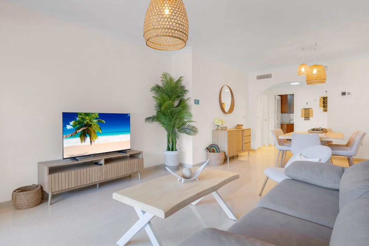 Appartement te koop in Elviria | 2 slaapkamers H5379007