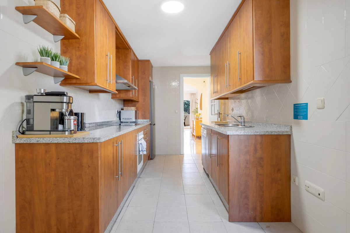 Appartement te koop in Elviria | 2 slaapkamers H5379007