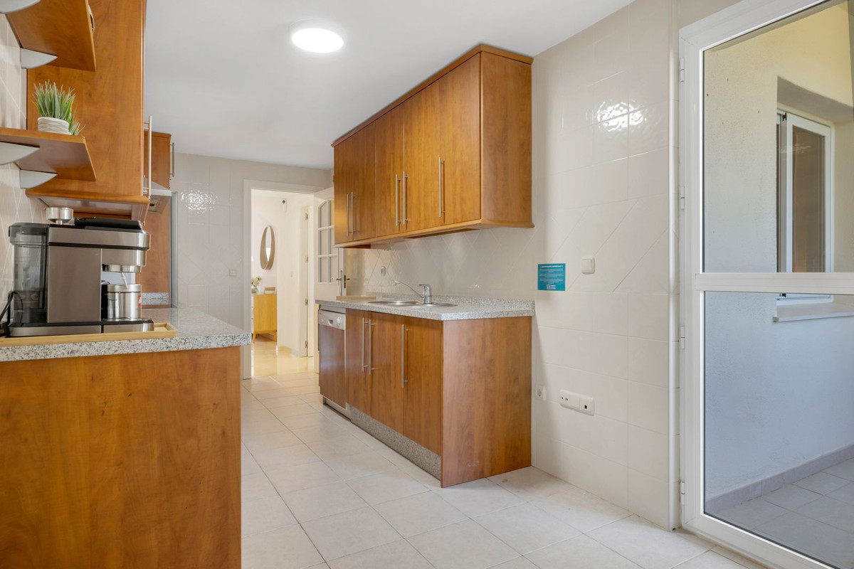 Appartement te koop in Elviria | 2 slaapkamers H5379007