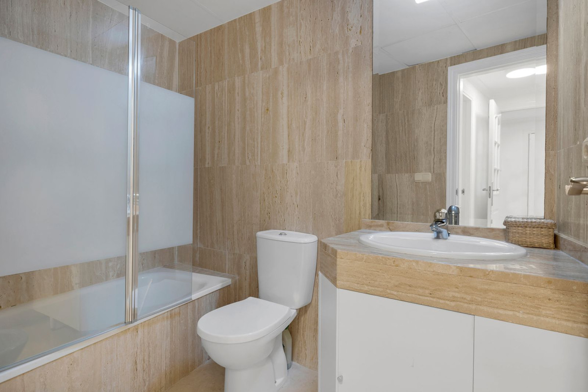 Appartement te koop in Elviria | 2 slaapkamers H5379007