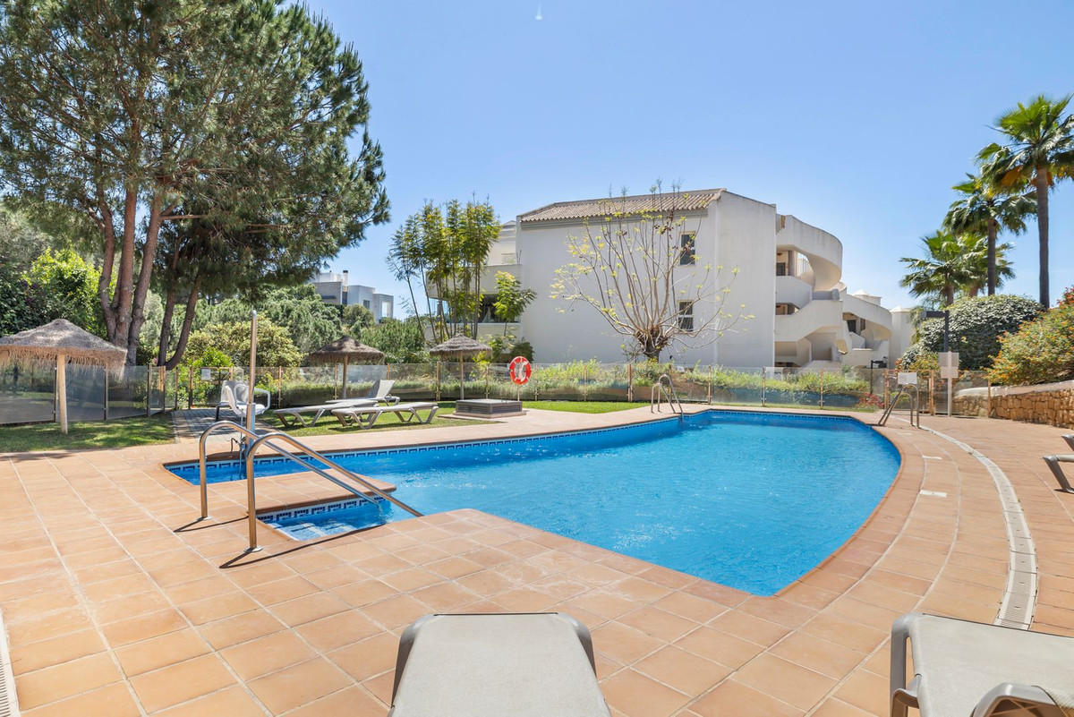 Appartement te koop in Elviria | 2 slaapkamers H5379007