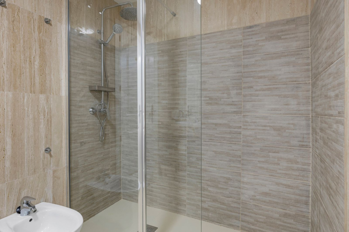 Appartement te koop in Elviria | 2 slaapkamers H5379007