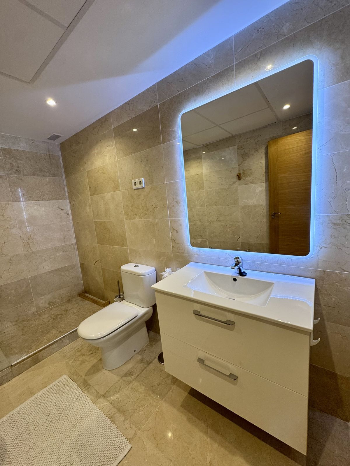Appartement te koop in Elviria | 2 slaapkamers H5379094