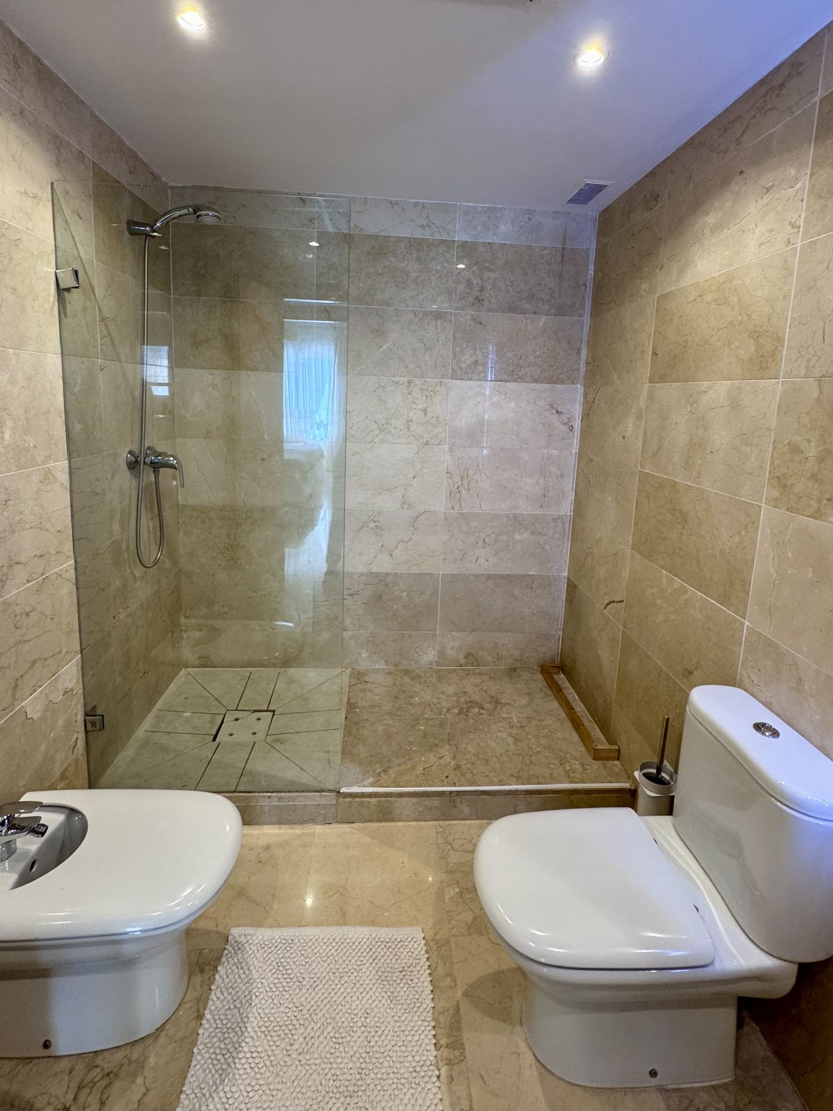 Appartement te koop in Elviria | 2 slaapkamers H5379094
