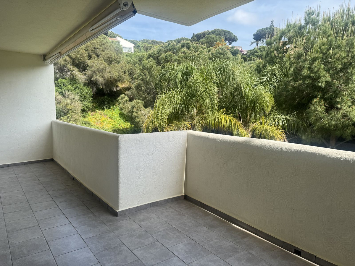 Appartement te koop in Elviria | 2 slaapkamers H5380015