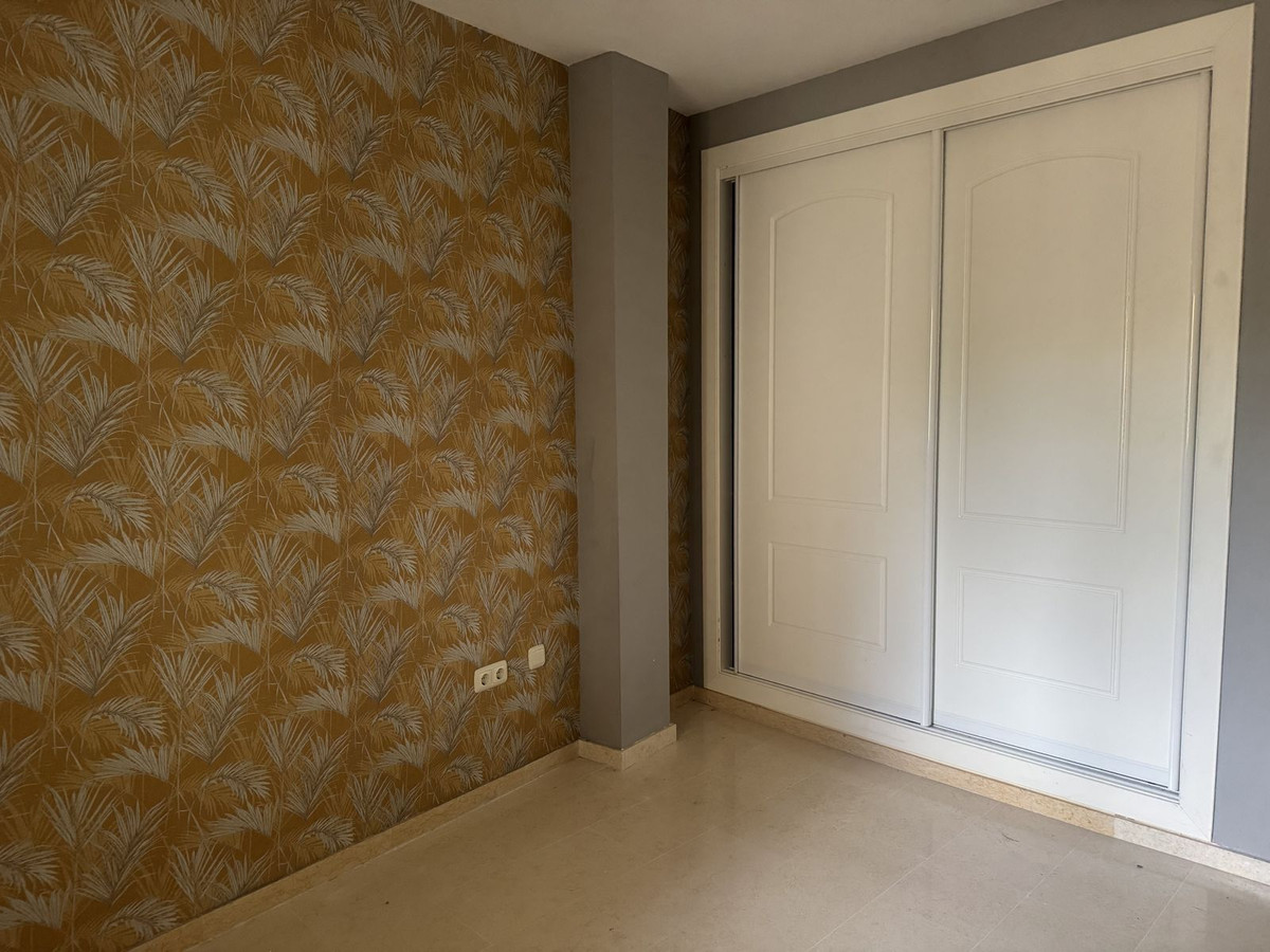 Appartement te koop in Elviria | 2 slaapkamers H5380015