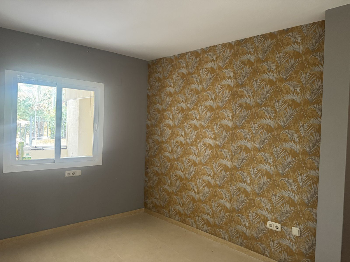 Appartement te koop in Elviria | 2 slaapkamers H5380015