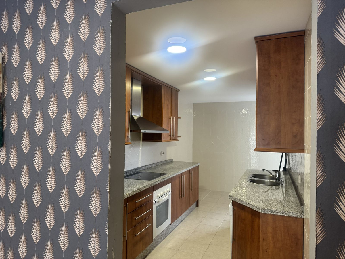 Appartement te koop in Elviria | 2 slaapkamers H5380015