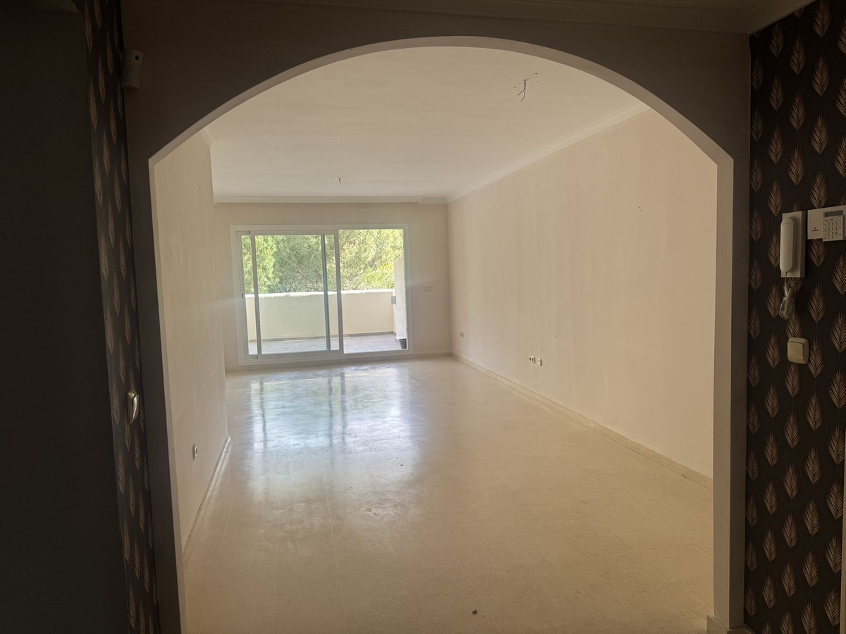 Appartement te koop in Elviria | 2 slaapkamers H5380015