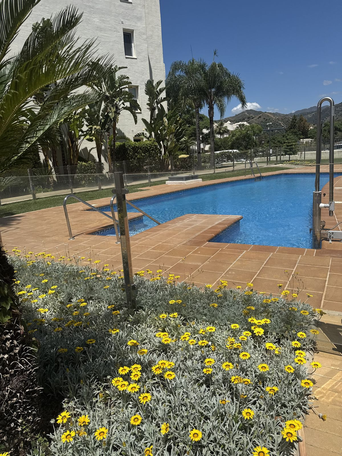 Appartement te koop in Elviria | 2 slaapkamers H5380015