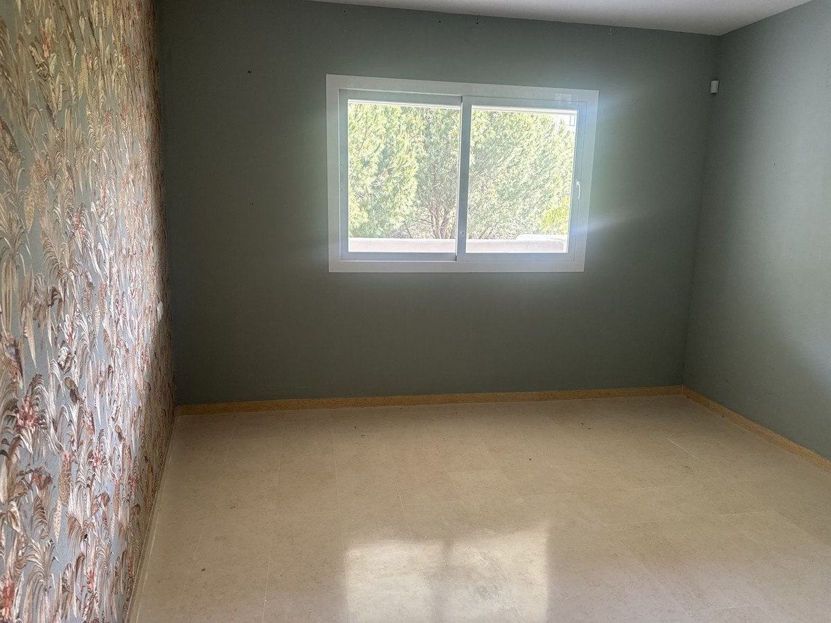 Appartement te koop in Elviria | 2 slaapkamers H5380015