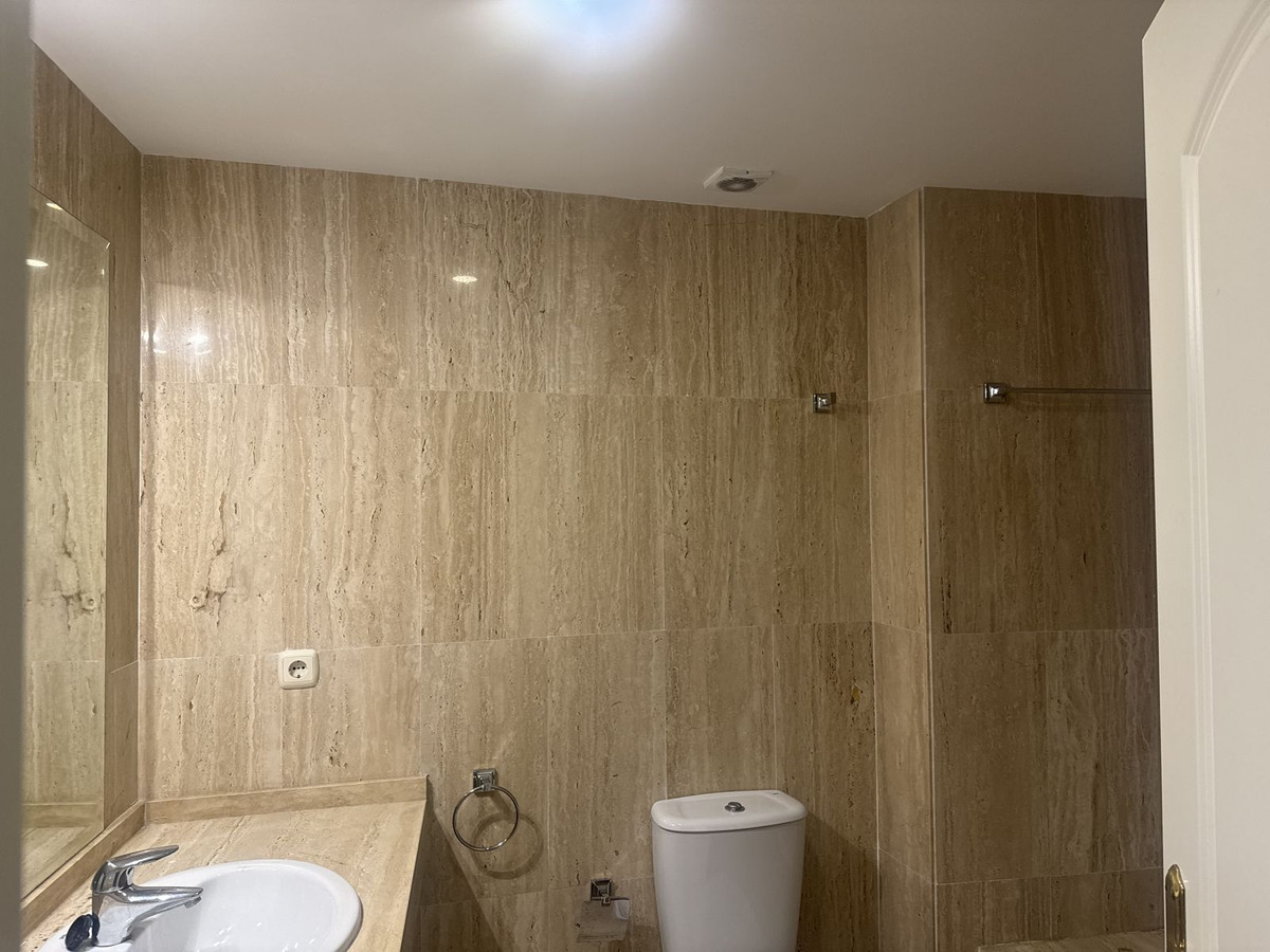 Appartement te koop in Elviria | 2 slaapkamers H5380015