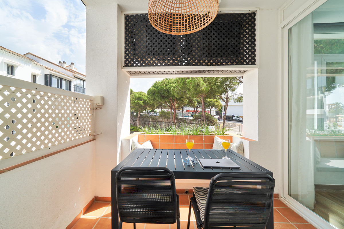 Appartement te koop in Elviria | 2 slaapkamers H5383720