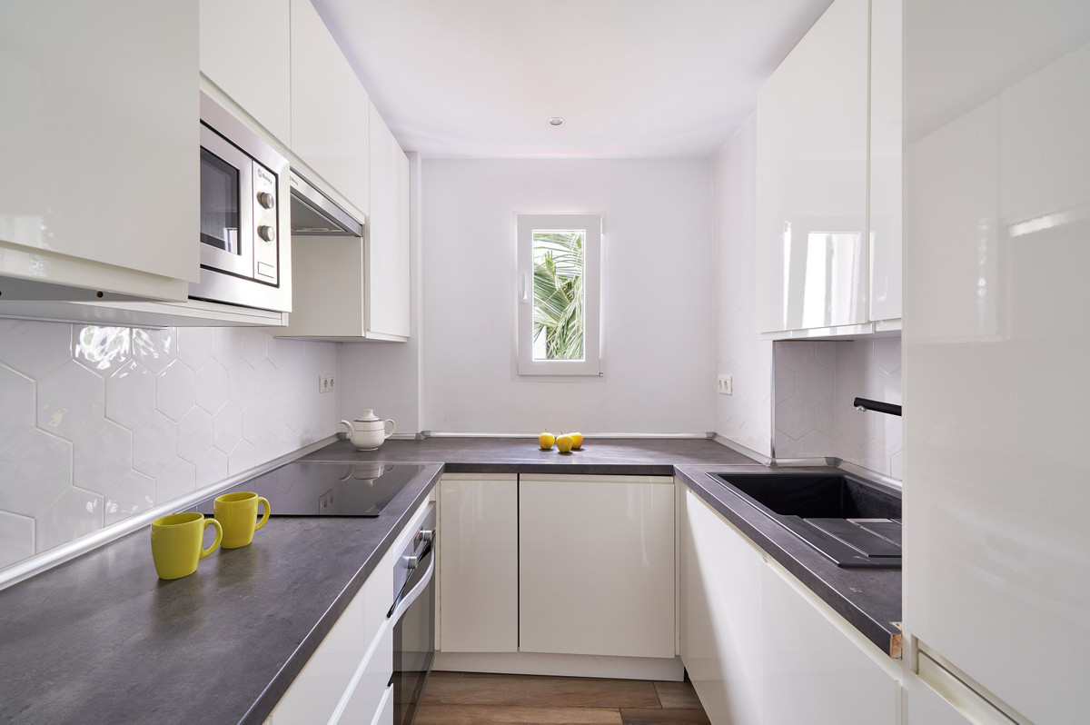 Appartement te koop in Elviria | 2 slaapkamers H5383720