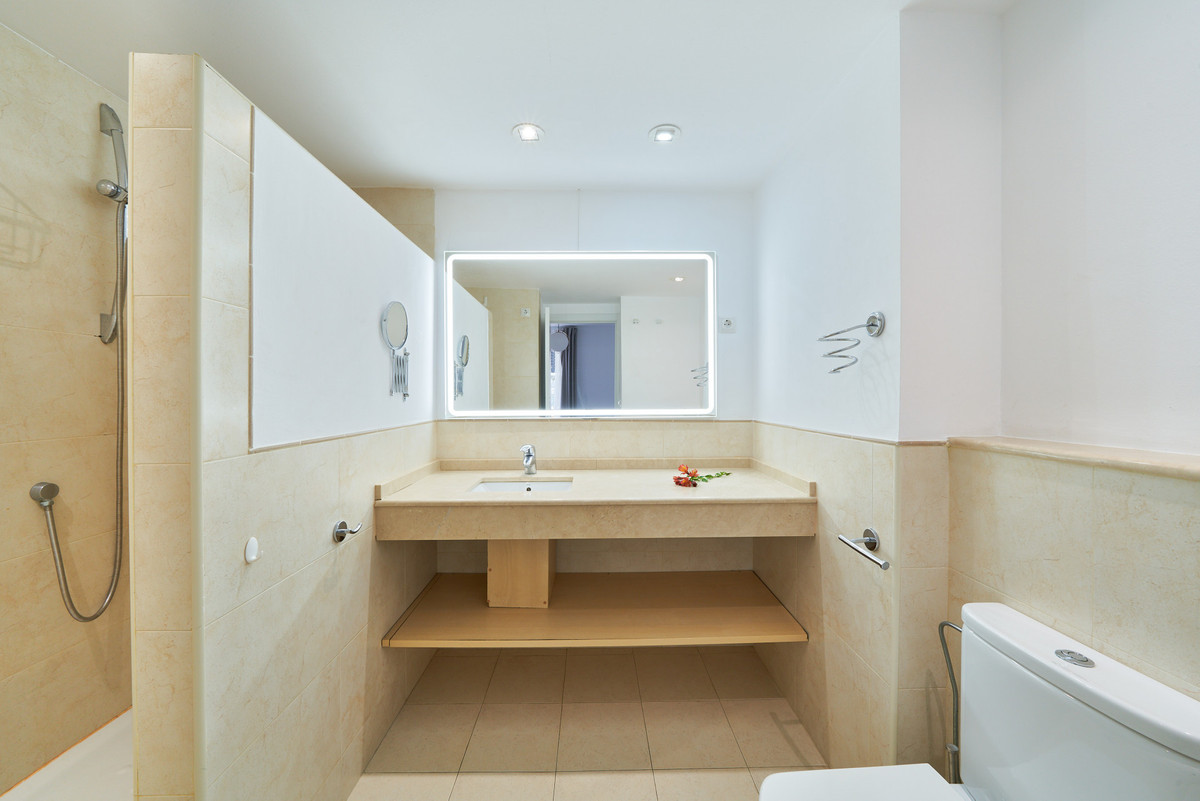 Appartement te koop in Elviria | 2 slaapkamers H5383720