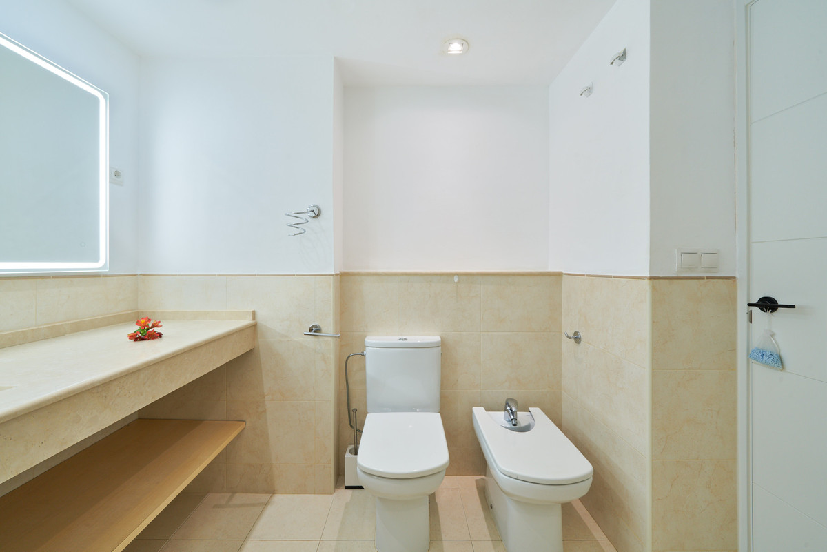 Appartement te koop in Elviria | 2 slaapkamers H5383720
