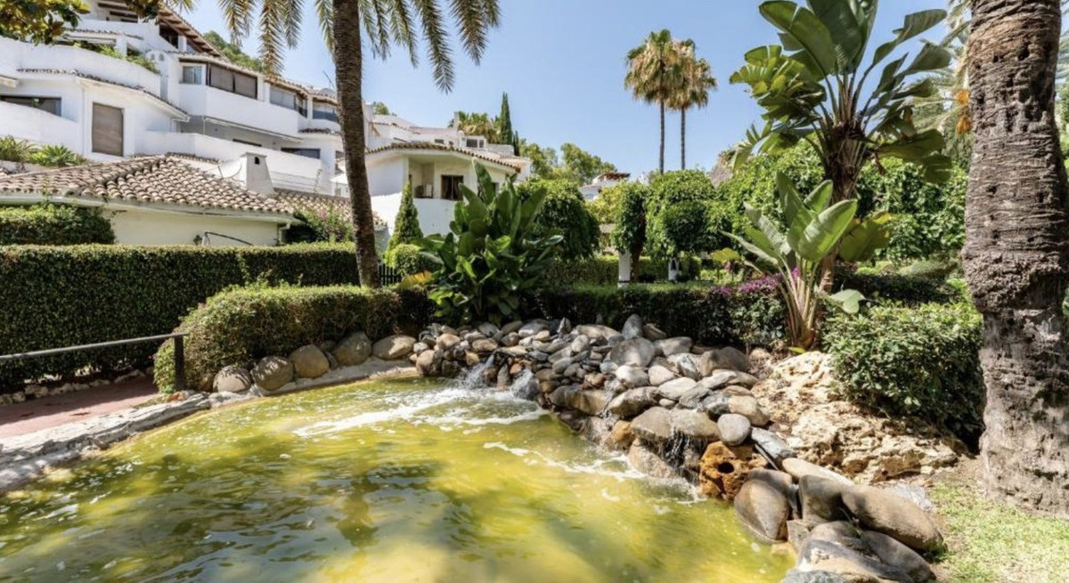 Appartement te koop in Elviria | 4 slaapkamers H5389717