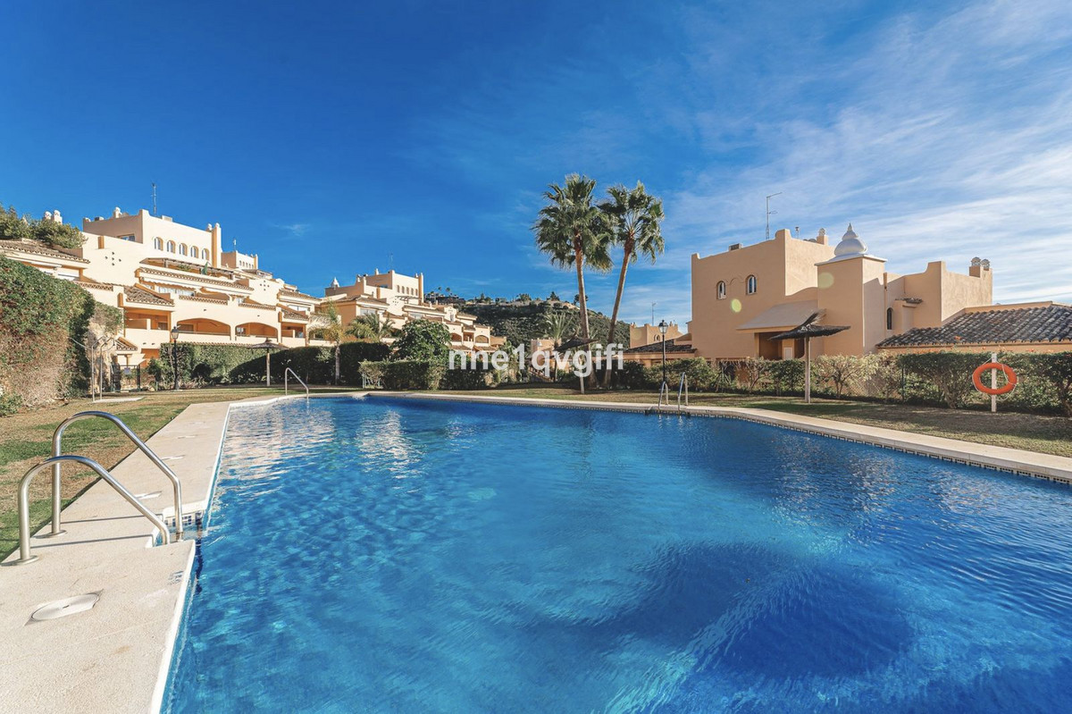 Penthouse te koop in Elviria | 3 slaapkamers H5394994