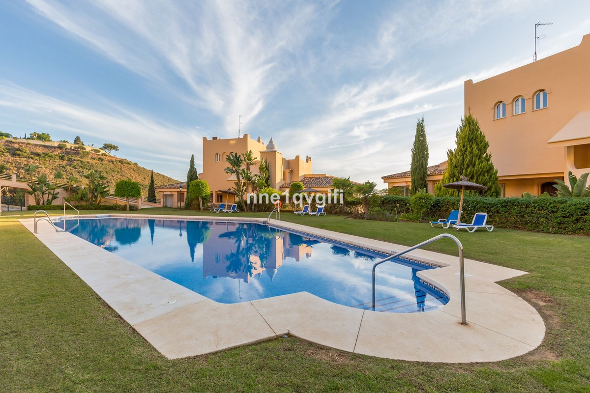 Penthouse te koop in Elviria | 3 slaapkamers H5394994