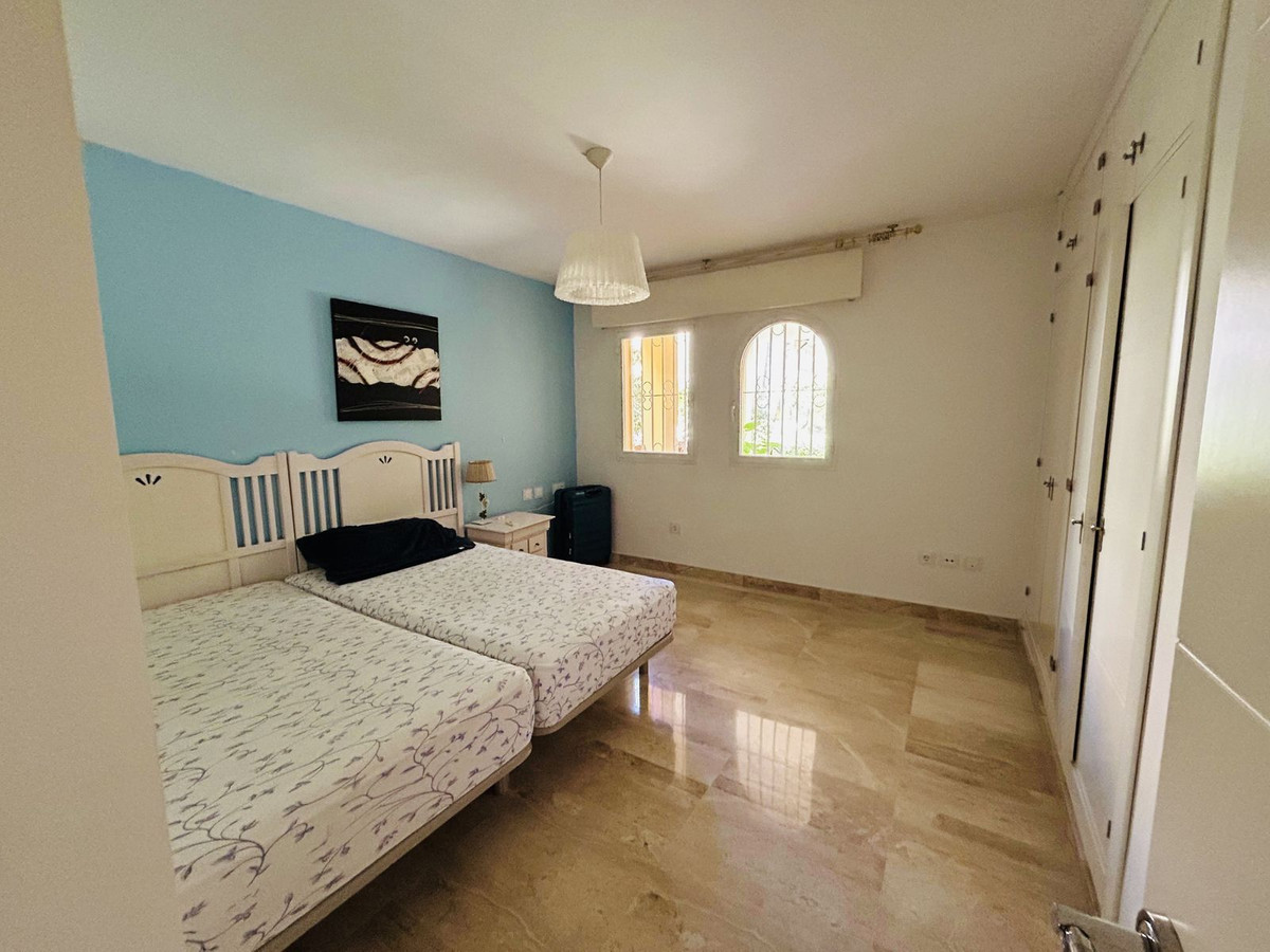 Appartement te koop in Elviria | 2 slaapkamers H5406424
