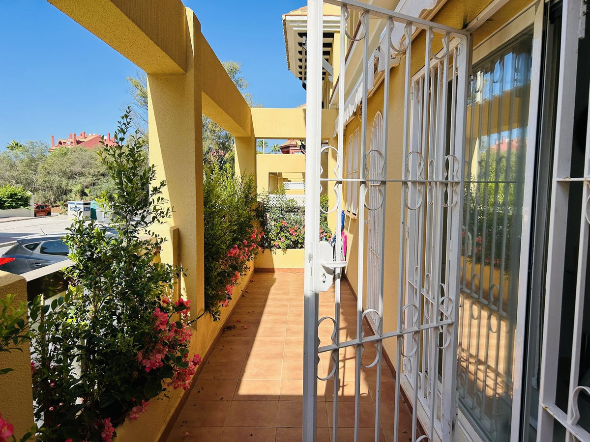 Appartement te koop in Elviria | 2 slaapkamers H5406424