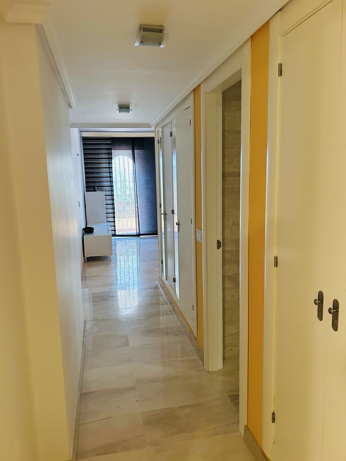 Appartement te koop in Elviria | 2 slaapkamers H5406424